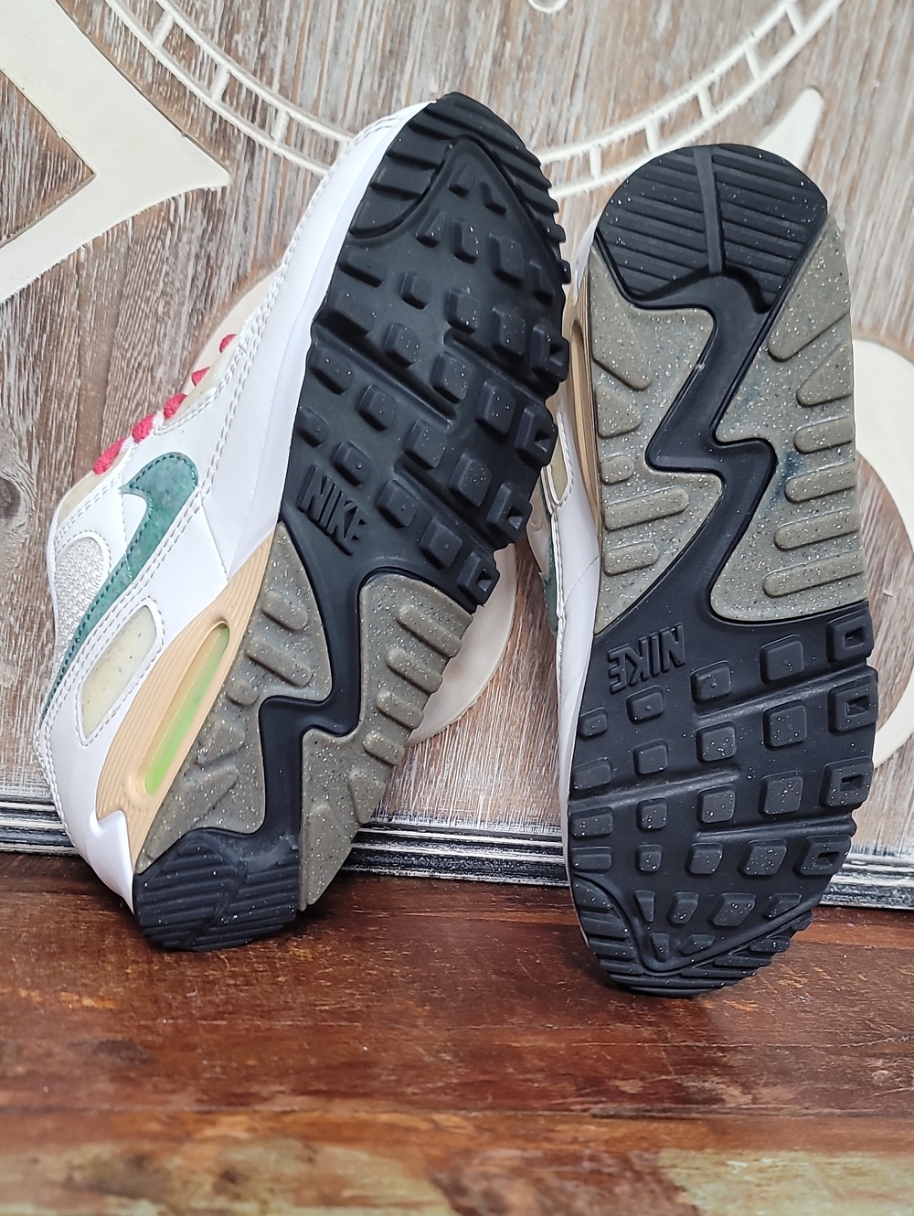 Nike Air Max 90 (Special Edition) 'Summit White Neptune Green' Wmns 7 Great Cond - Picture 12 of 14